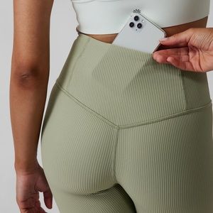 NWT ATHLETA ELATION RIB TIGHT